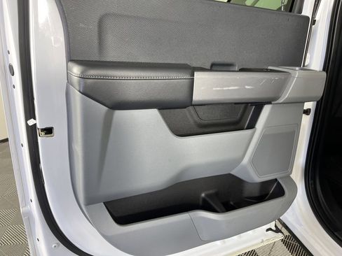 Used 2022 Ford F150 XLT w/ Trailer Tow Package image 12