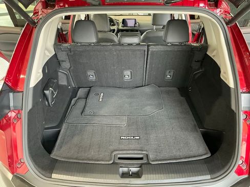 Used 2023 Nissan Rogue SV w/ SV Premium B Package image 20