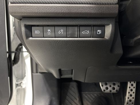 New 2026 Toyota Camry SE FWD image 17