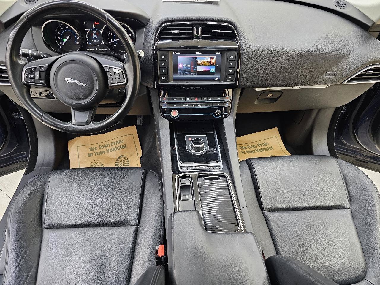Used 2018 Jaguar F-PACE Premium AWD/4WD image 31