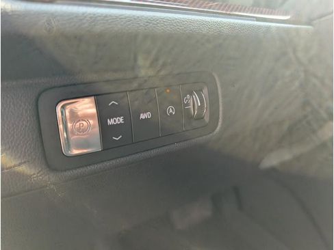 New 2026 Chevrolet Traverse Z71 w/ Driver Confidence Package image 17