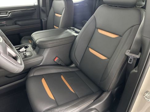 New 2026 GMC Sierra 1500 AT4 w/ AT4 Premium Package AWD/4WD image 20