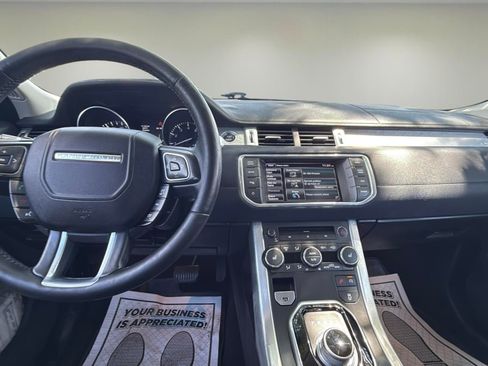 Used 2015 Land Rover Range Rover Evoque Pure Plus image 9
