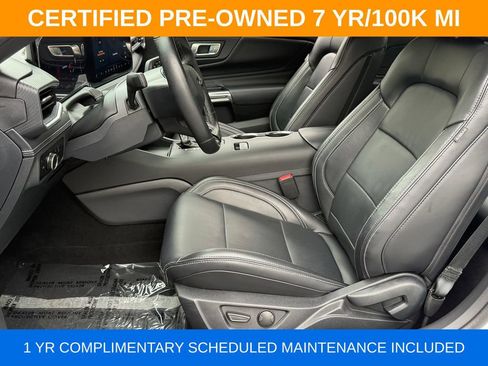 Used 2025 Ford Mustang Premium RWD image 27