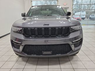 New 2025 Jeep Grand Cherokee Limited video 3