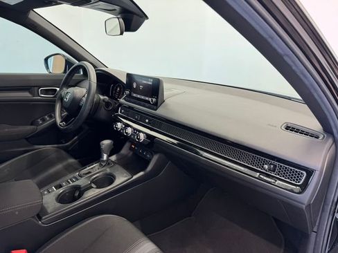 Used 2025 Honda Civic Sport image 35
