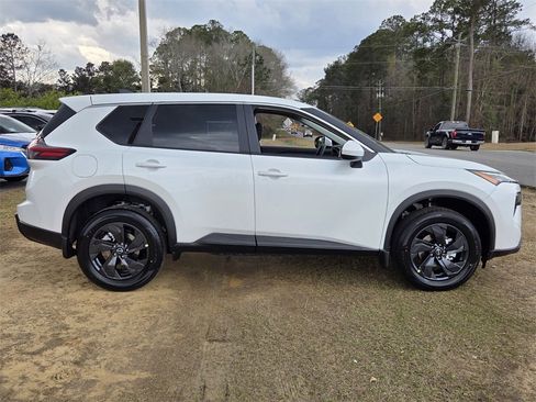 New 2026 Nissan Rogue SV image 11