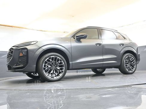 New 2026 Audi Q3 quattro 2.0T AWD/4WD image 30