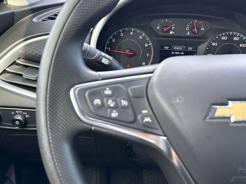 Used 2024 Chevrolet Malibu LT image 28