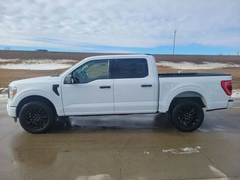 Used 2021 Ford F150 XLT w/ Equipment Group 301A Mid image 5