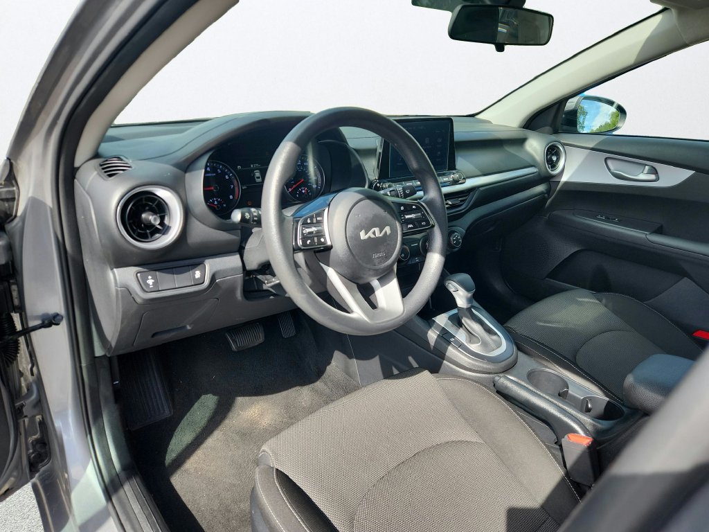 Used 2024 Kia Forte LXS FWD image 9