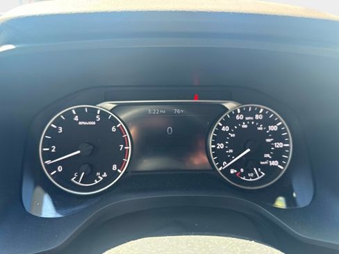 Used 2021 Nissan Rogue SV image 17