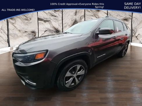Used 2019 Jeep Cherokee Limited AWD/4WD image 12