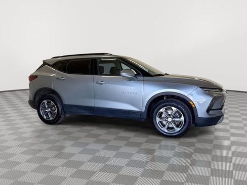 Certified 2024 Chevrolet Blazer LT w/ Convenience Package FWD image 13
