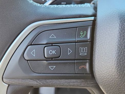 New 2025 Jeep Grand Cherokee Limited w/ Luxury Tech Group II RWD image 29