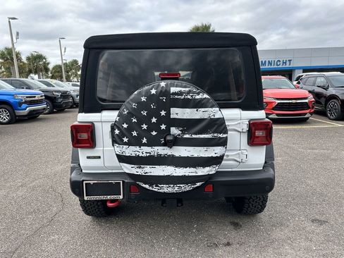 Used 2021 Jeep Wrangler Unlimited Rubicon AWD/4WD image 15