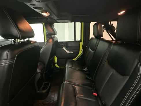 Used 2016 Jeep Wrangler Unlimited Rubicon AWD/4WD image 10