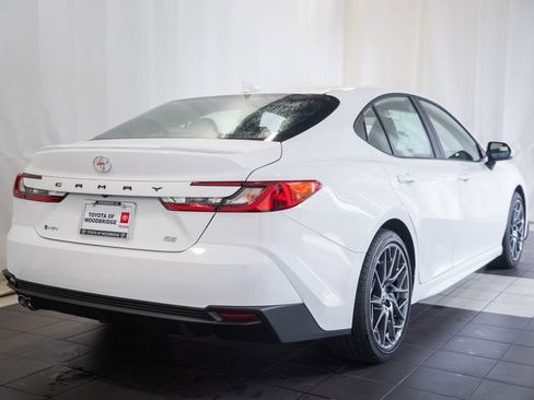 New 2026 Toyota Camry SE FWD image 4