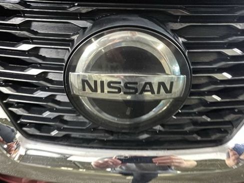 Used 2020 Nissan Rogue S FWD image 8