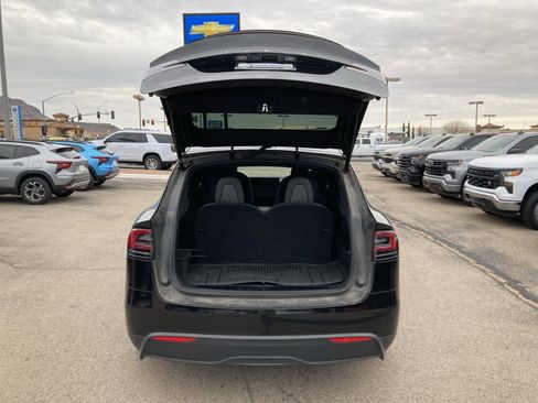 Used 2024 Tesla Model X image 34