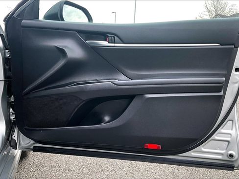 Used 2020 Toyota Camry SE image 22