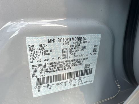 New 2025 Ford Maverick XLT FWD image 19