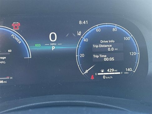 Used 2023 Toyota Highlander Limited image 14