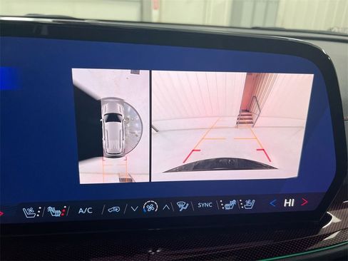 New 2026 Chevrolet Traverse RS w/ LPO, Floor Liner Package image 15