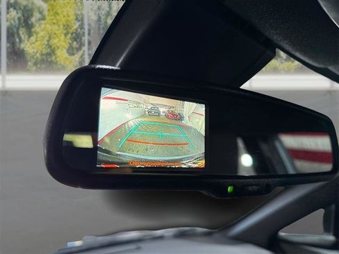 Used 2018 Toyota C-HR XLE FWD image 22