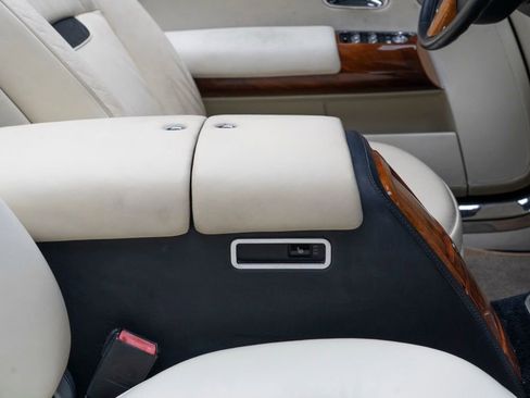 Used 2010 Rolls-Royce Phantom Drophead Coupe RWD image 37