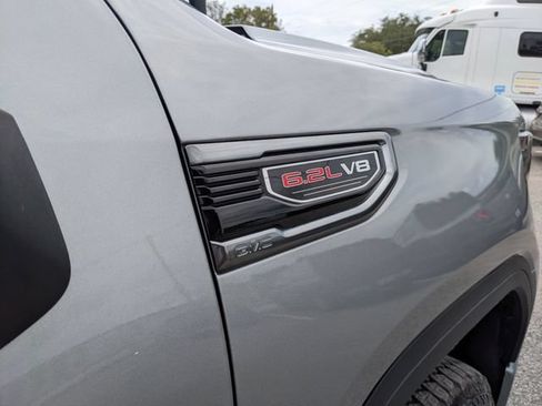 Used 2025 GMC Sierra 1500 AT4 w/ AT4 Premium Package AWD/4WD image 13