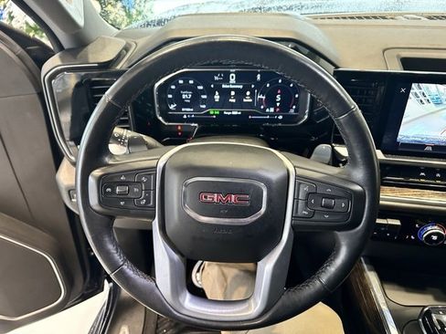 Used 2023 GMC Sierra 1500 Elevation image 12