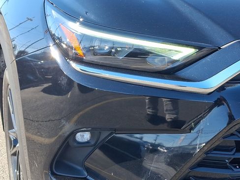 Used 2024 Toyota Grand Highlander Limited image 9