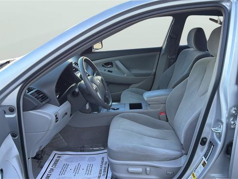 Used 2009 Toyota Camry FWD image 11