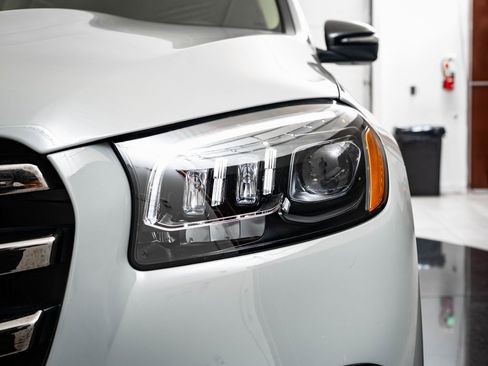 New 2026 Mercedes-Benz GLS 450 4MATIC image 16