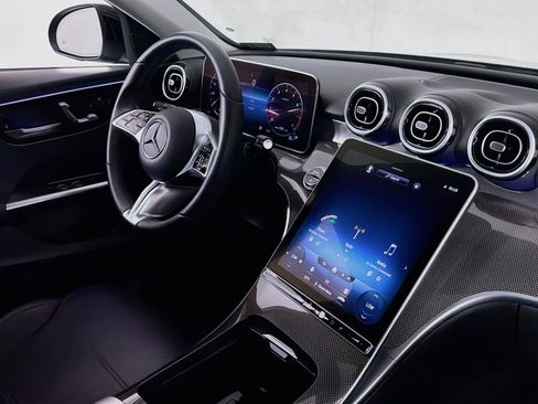 Used 2022 Mercedes-Benz C 300 Sedan image 16