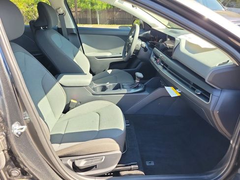 New 2026 Kia K4 LXS image 7