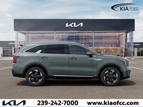 New 2026 Kia Sorento EX FWD image 7