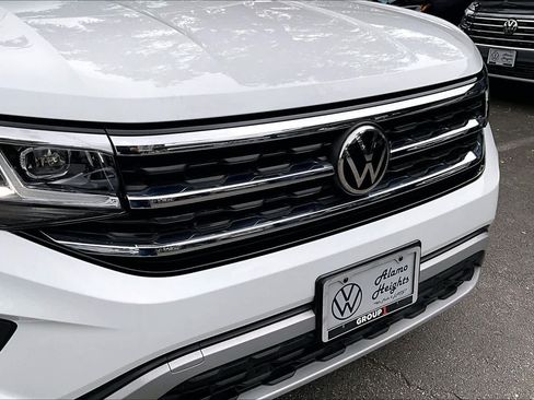 Certified 2022 Volkswagen Atlas SE image 32