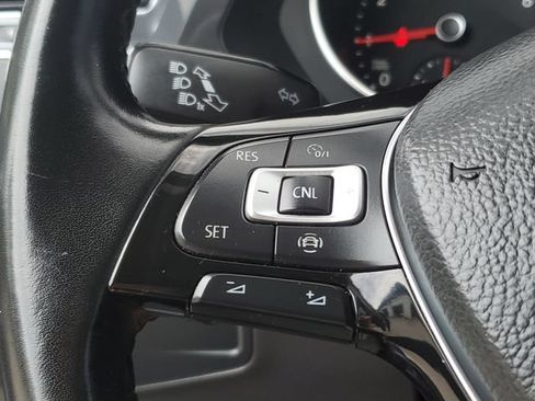 Used 2019 Volkswagen Tiguan SEL AWD/4WD image 15