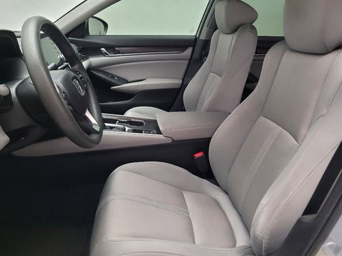 Used 2018 Honda Accord EX image 17