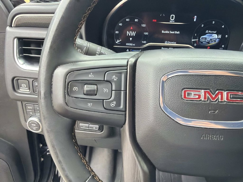 Used 2024 GMC Yukon XL AT4 w/ AT4 Premium Plus Package AWD/4WD image 28