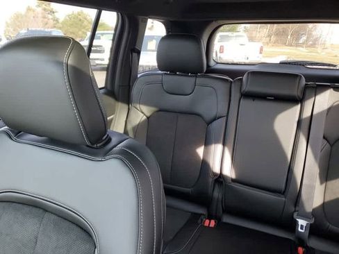 New 2026 Jeep Grand Cherokee Altitude AWD/4WD image 14