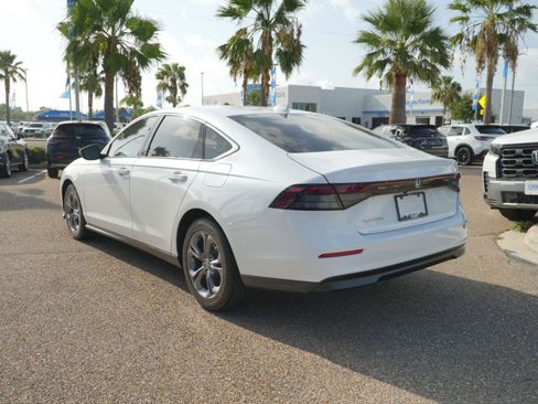 Used 2024 Honda Accord EX image 14