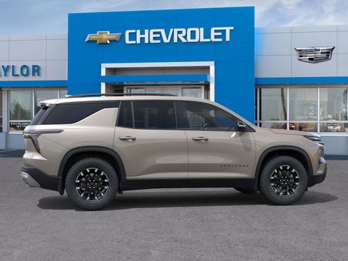 New 2026 Chevrolet Traverse Z71 w/ Enhanced Driving Package AWD/4WD image 5
