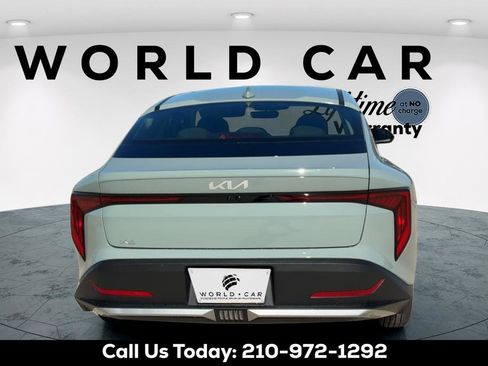 New 2026 Kia K4 LXS image 4