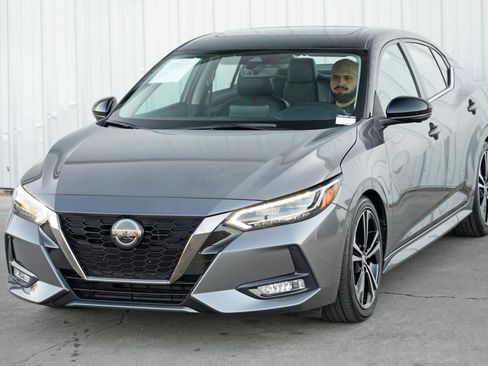 Used 2023 Nissan Sentra SR w/ SR Premium Package FWD image 43