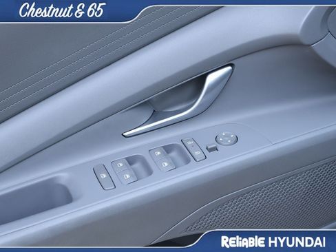 Certified 2024 Hyundai Elantra SE FWD image 21