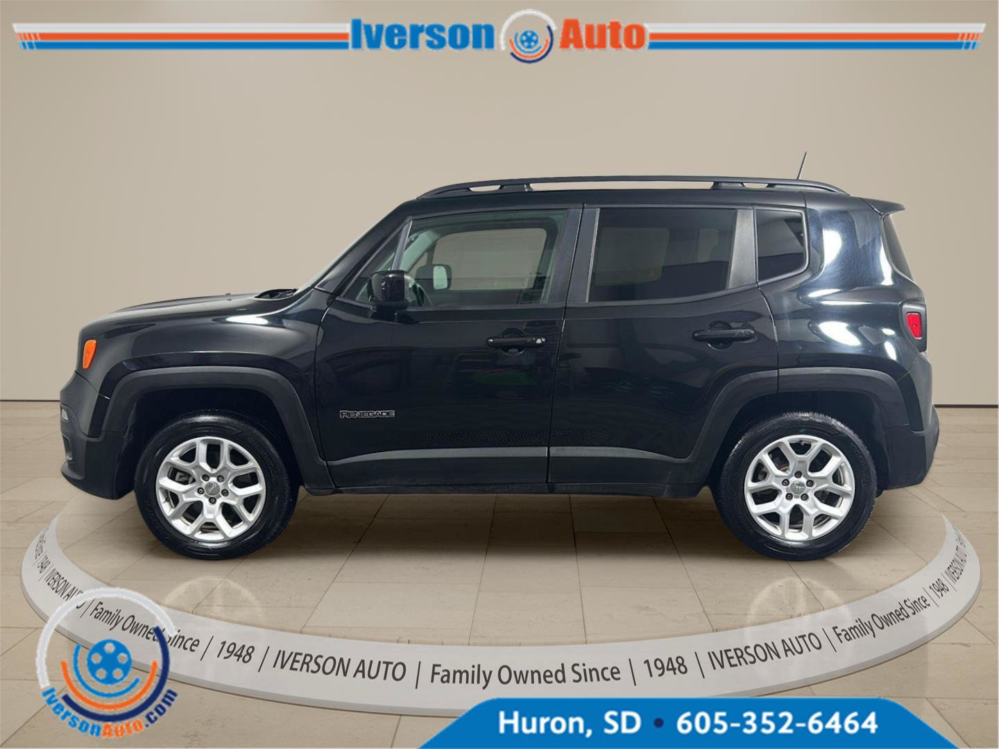 Used 2018 Jeep Renegade Latitude w/ Cold Weather Group AWD/4WD image 5