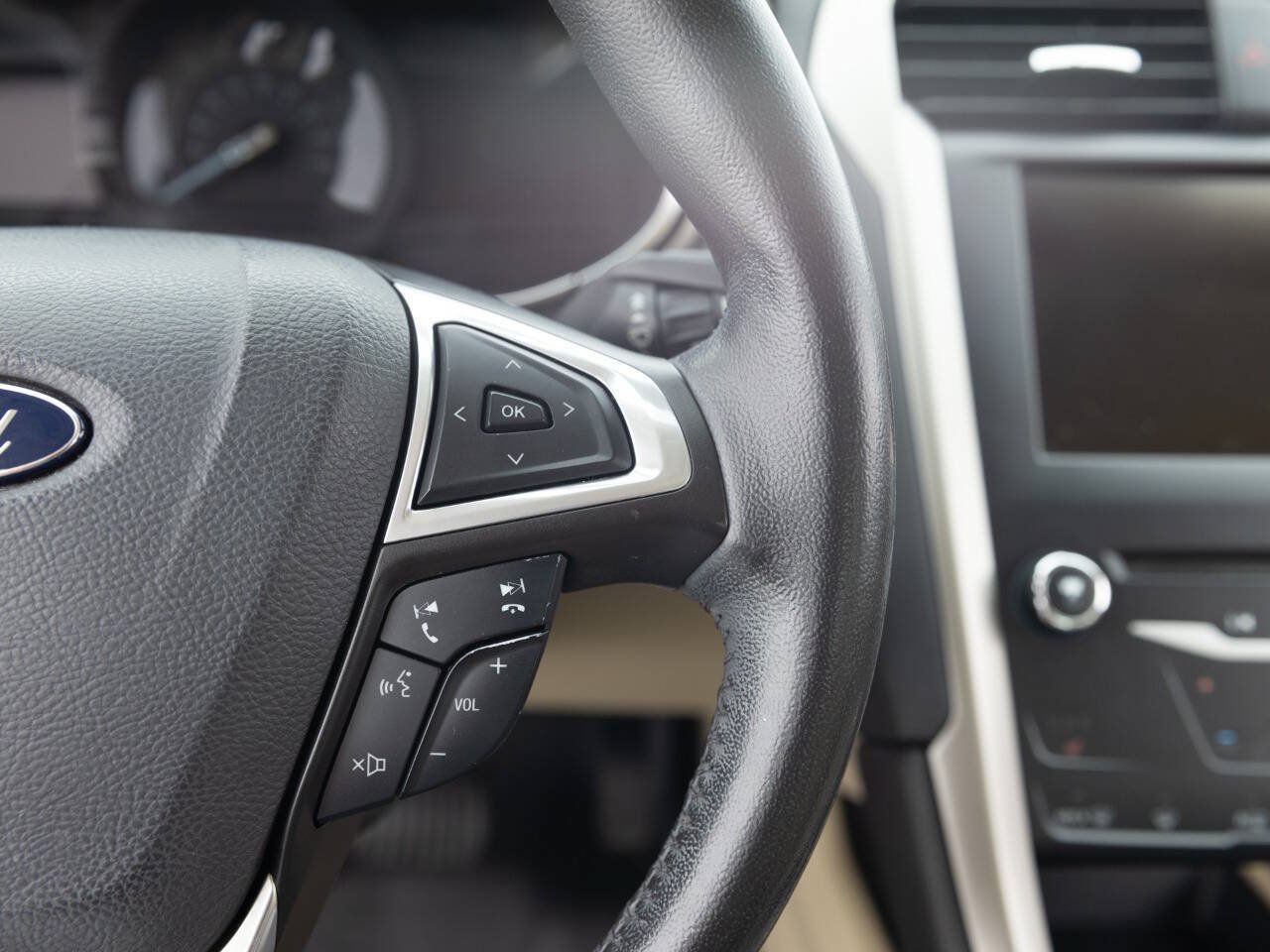 Used 2013 Ford Fusion SE FWD image 36